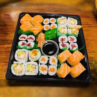 Sushiyaki, maki y california (32 uds.)