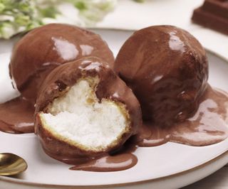 Profiterol scuro