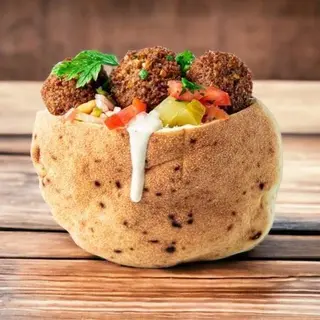 Falafel pita + sababa fries + coca cola 25cl