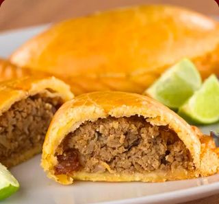 Menù empanada carne macinata y queso