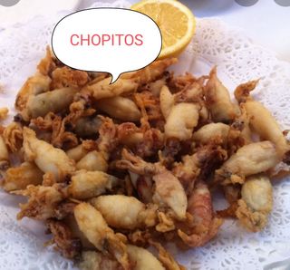 Chopitos " chipirón" enharinado