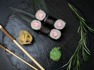 Макі з креветкою (110g)