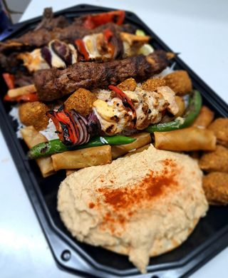 Platou Libanez clasic