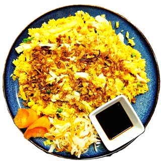 23. Ryż smażony z kurczakiem