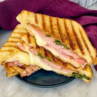 Toast Au Fromage Et Dinde Fumée