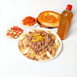 Плов сет 1.5 кг готовым виде (на 5 человек)