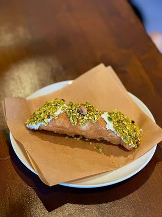 Cannolo al pistacchio