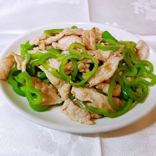 Cerdo con pimiento verde