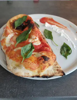 Pizza Calzone Al Forno (33 Cm.)