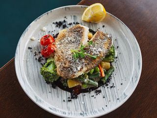 Філе окуня в соусі Шампань (270g)