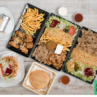 Plato Con Arroz Y Patatas