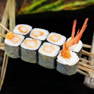 Хосомаки скарида темпура 8бр