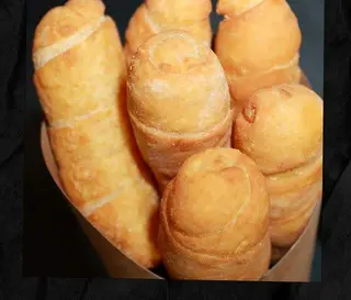 Tequenhos de Queijo