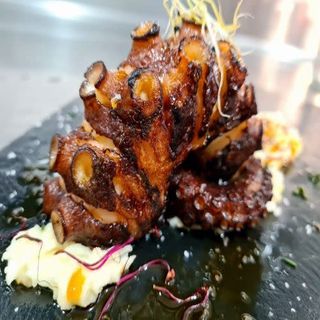 Pata De Pulpo A La Brasa