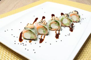 Spring Salmón Y Aguacate