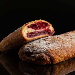 Штрудель Вишневий (400г)