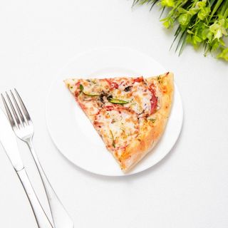 Піца Пепероні шматочок 