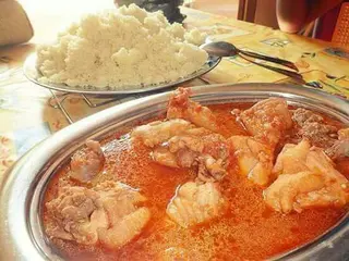 Soupe De 1/2 Poulet + Attiéké