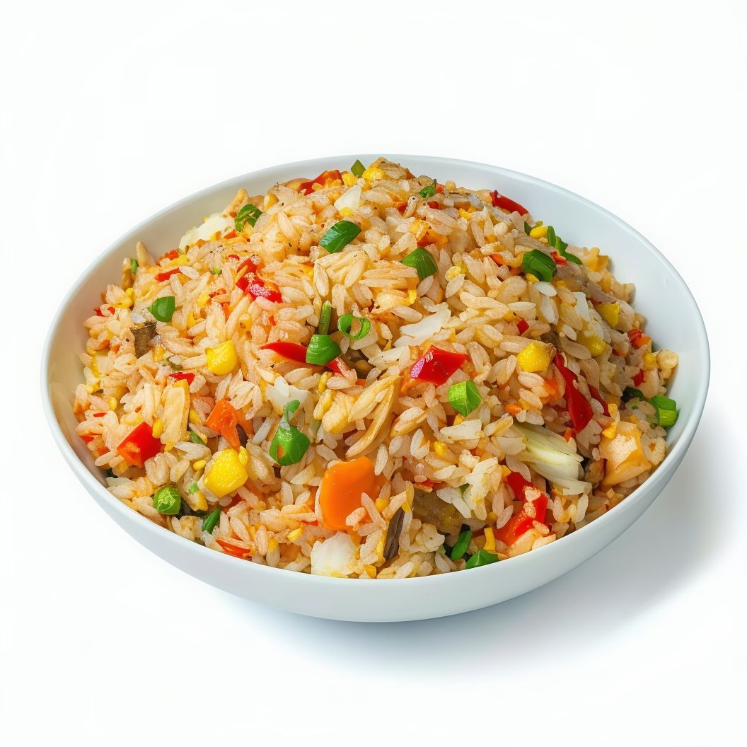 Arroz Frito Con Huevo Y Pollo Crujiente