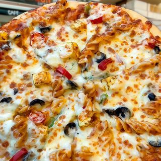 Pizza 4 Estaciones (33 Cm.)