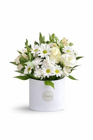 თეთრი ყვავილების ყუთი