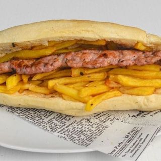 Panino salsiccia e patatine