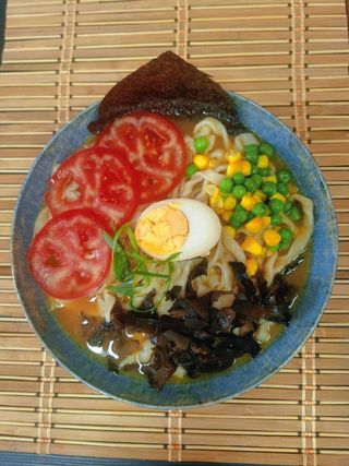 Vegetarijanska supa rezanci