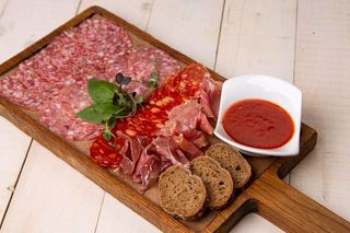 Асорті ковбасне (180г)