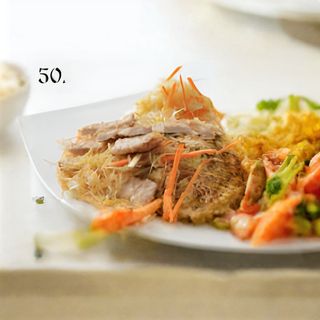 Makaron sojowy smażony z krewetkami