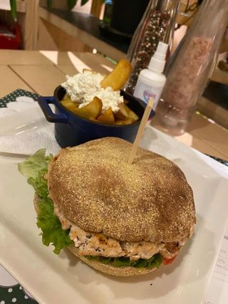 Pileći burger