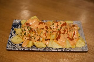 Ración De Patatas Bravas