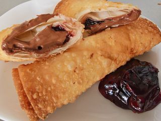 Rolnice sa čokoladom i visnjom