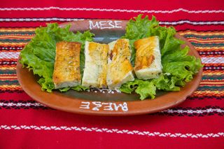 Grilovani sir sa sremušem