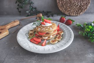 Panq. Iogurte Banana, Morangos e Mel