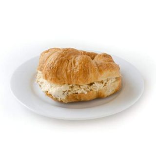 Croissant De Pollo Desmenuzado