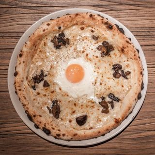 Pizza Uovo al Tartufo
