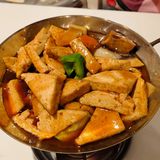 66. Cazuela De Tofu Con Salsa