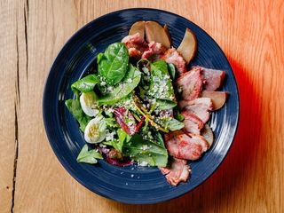 Салат з качиною грудинкою (210g)