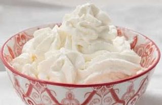 Coppa di panna montata fresca