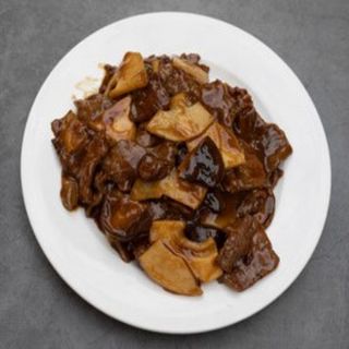 35.Телешко с гъби и бамбук (600г)