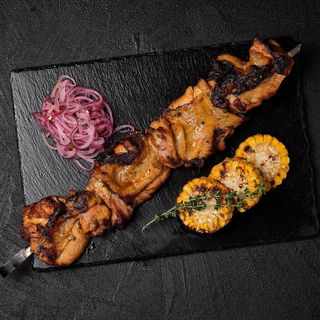 Шашлик з курячих бедер (250г)