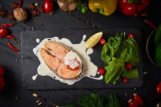 Семга в сливочно-икорном соусе (300гр)