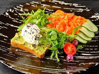 Сніданок  Нонна з лососем (300г)