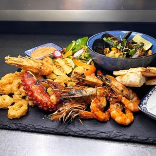 Platou fructe de mare - 2 persoane 1.1kg