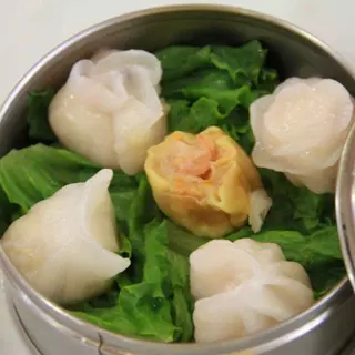 1B  Raviolis chineses (Dumplings 6 unidades)