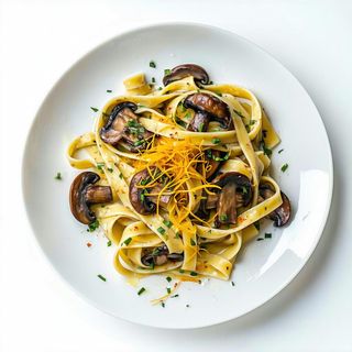 Fettuccine porcini e zafferano