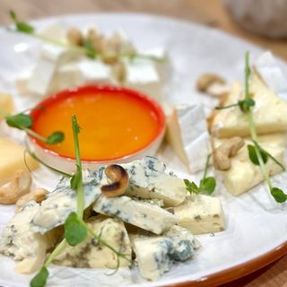 Сирне асорті