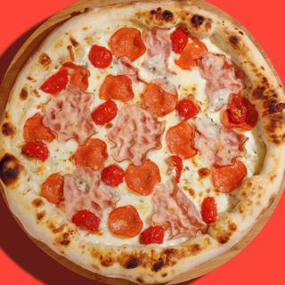 პიცა ალ პროშუტო 4 ნაჭრიანი 22 სმ.  310 გრ.