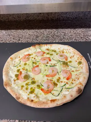 Pizza Gambere e zuchini mica