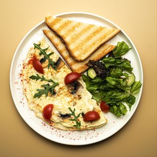 Омлет с грибами